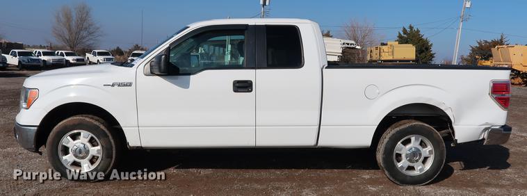 image for item DG3310 2013 Ford F150 XLT SuperCab pickup truck