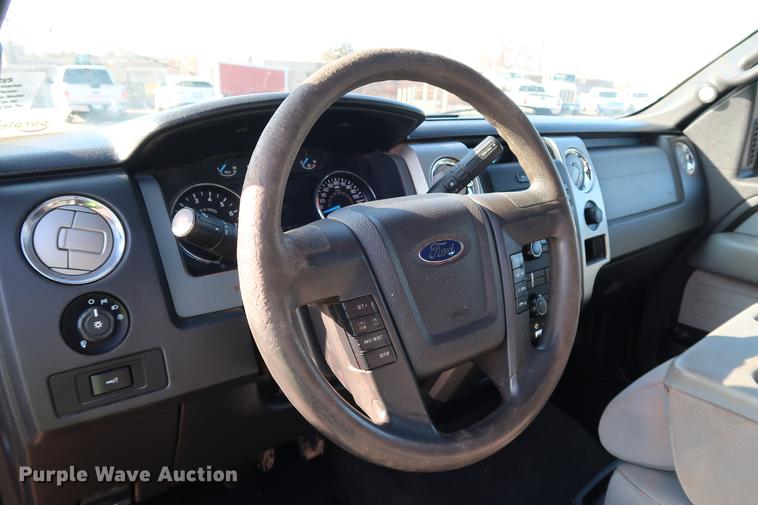 image for item DG3310 2013 Ford F150 XLT SuperCab pickup truck