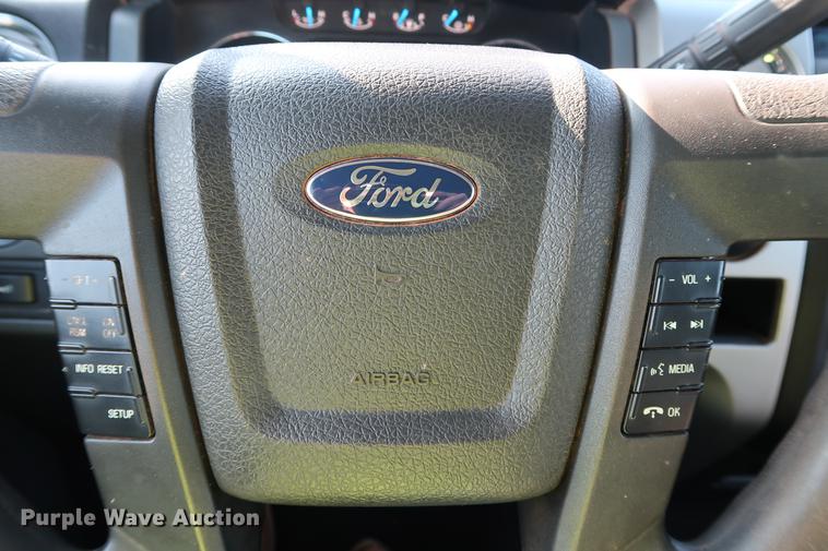 image for item DG3310 2013 Ford F150 XLT SuperCab pickup truck