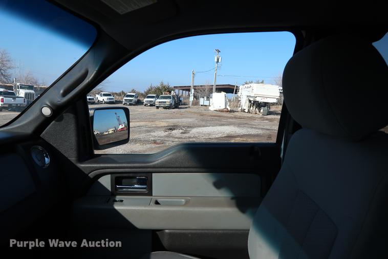 image for item DG3310 2013 Ford F150 XLT SuperCab pickup truck