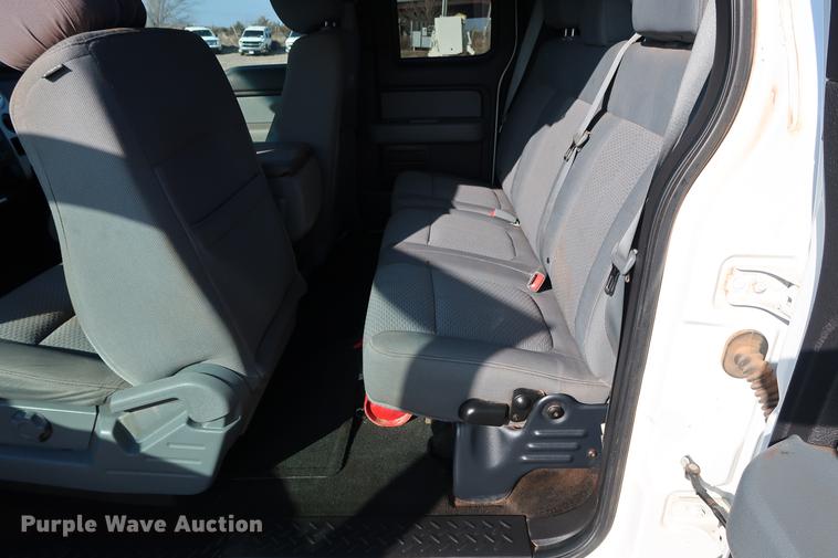 image for item DG3310 2013 Ford F150 XLT SuperCab pickup truck