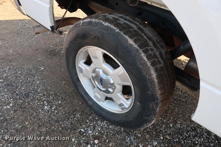 image for item DG3310 2013 Ford F150 XLT SuperCab pickup truck