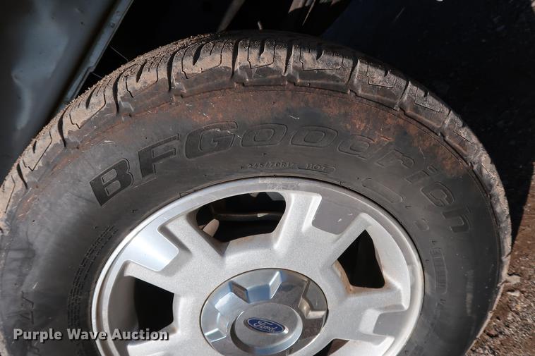 image for item DG3310 2013 Ford F150 XLT SuperCab pickup truck