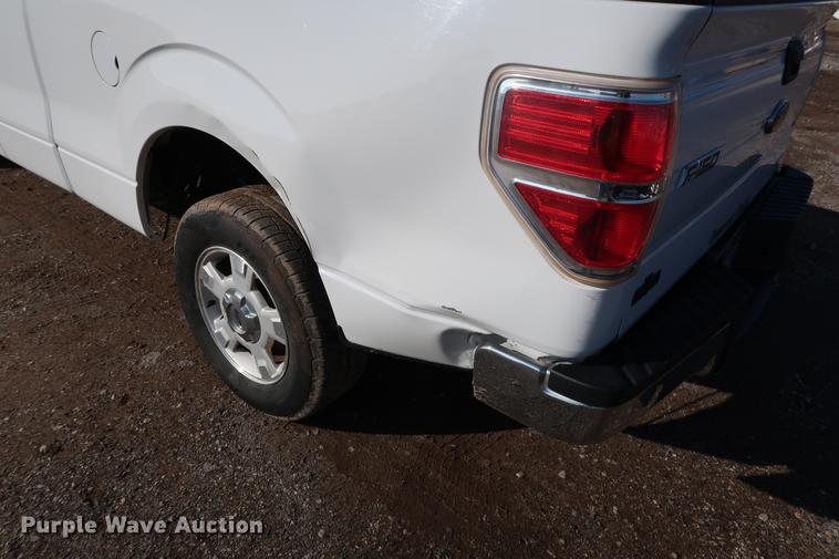image for item DG3310 2013 Ford F150 XLT SuperCab pickup truck