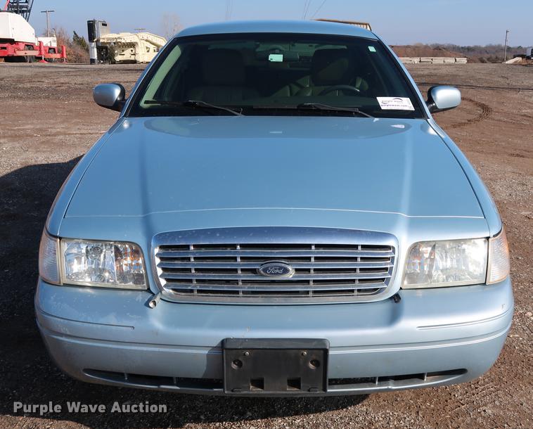 image for item DG3311 2011 Ford Crown Victoria LX