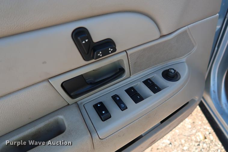 image for item DG3311 2011 Ford Crown Victoria LX