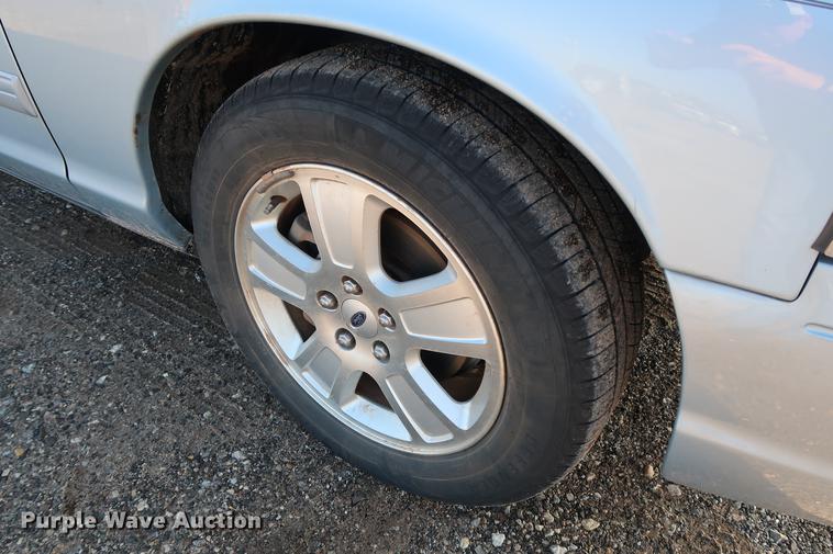 image for item DG3311 2011 Ford Crown Victoria LX