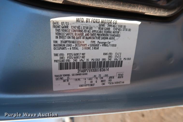 image for item DG3311 2011 Ford Crown Victoria LX