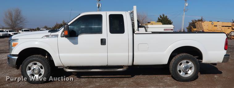 image for item DG3313 2012 Ford F250 Super Duty XLT SuperCab pickup truck