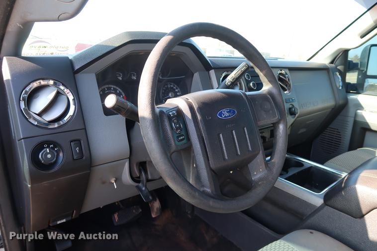 image for item DG3313 2012 Ford F250 Super Duty XLT SuperCab pickup truck