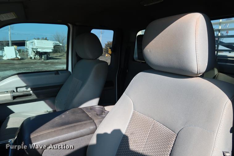 image for item DG3313 2012 Ford F250 Super Duty XLT SuperCab pickup truck