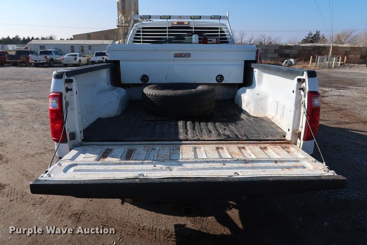 image for item DG3313 2012 Ford F250 Super Duty XLT SuperCab pickup truck