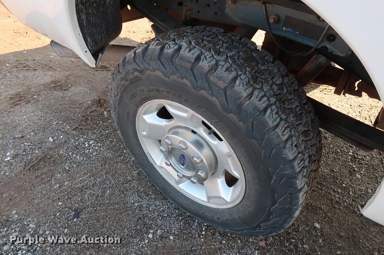 image for item DG3313 2012 Ford F250 Super Duty XLT SuperCab pickup truck