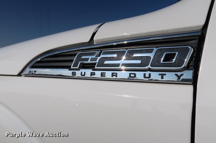 image for item DG3313 2012 Ford F250 Super Duty XLT SuperCab pickup truck