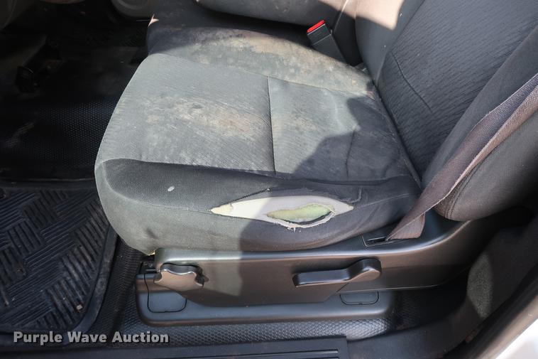 image for item DG3314 2010 Chevrolet Silverado 3500HD Crew Cab flatbed pickup truck