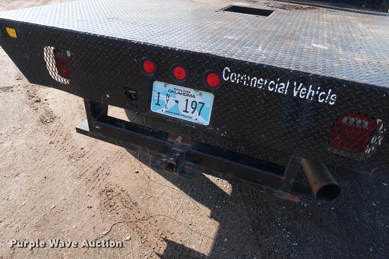 image for item DG3314 2010 Chevrolet Silverado 3500HD Crew Cab flatbed pickup truck