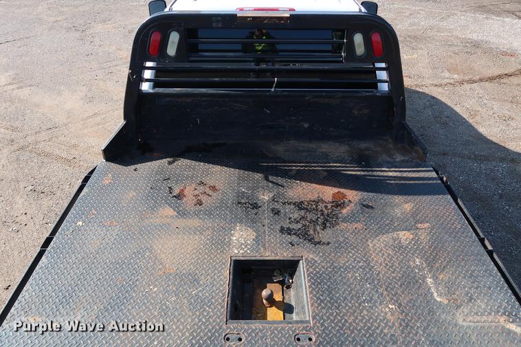 image for item DG3314 2010 Chevrolet Silverado 3500HD Crew Cab flatbed pickup truck