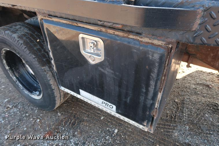 image for item DG3314 2010 Chevrolet Silverado 3500HD Crew Cab flatbed pickup truck