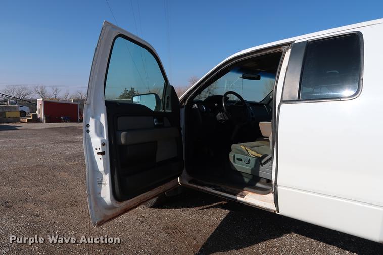 image for item DG3316 2012 Ford F150 XLT SuperCab pickup truck
