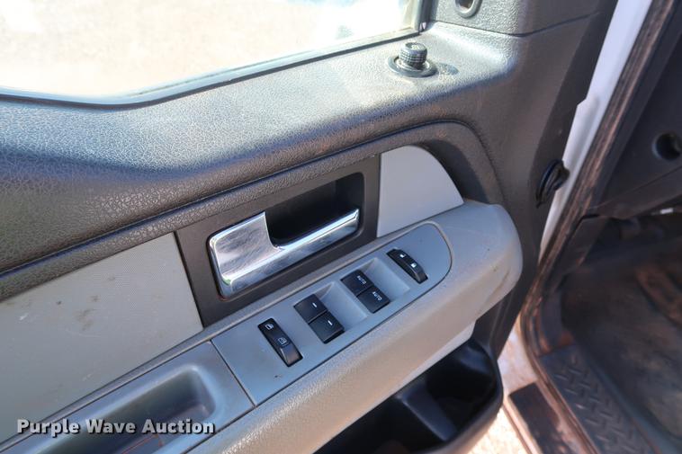 image for item DG3316 2012 Ford F150 XLT SuperCab pickup truck