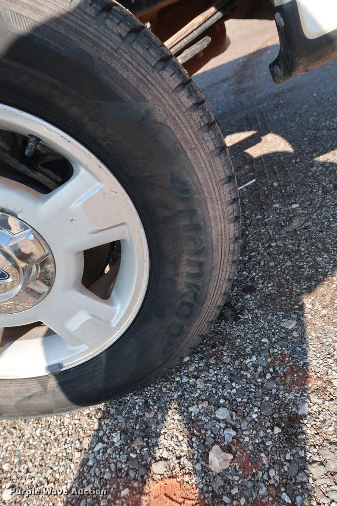 image for item DG3316 2012 Ford F150 XLT SuperCab pickup truck