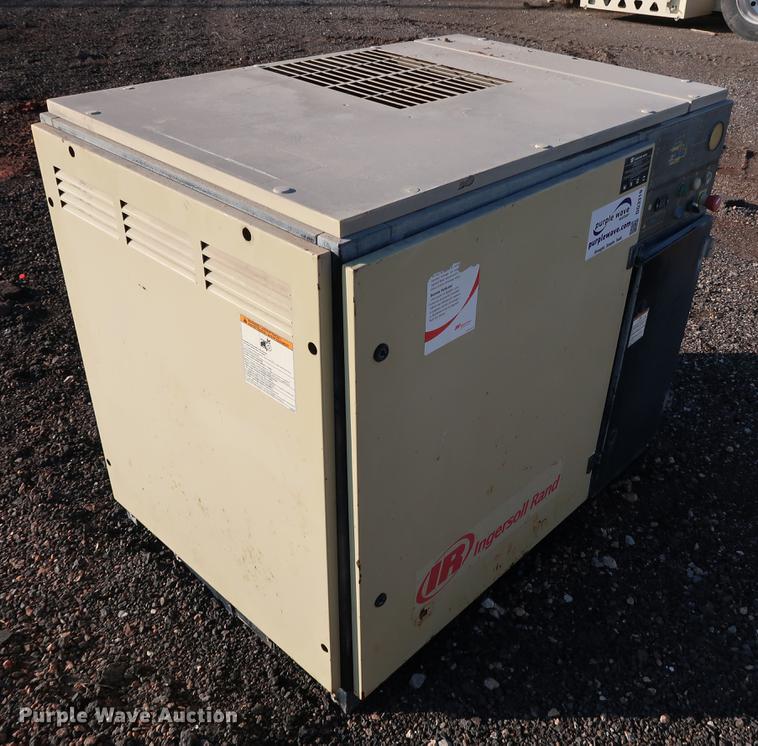 image for item DG3319 Ingersoll Rand SSR-UP6-30-125 rotary screw air compressor