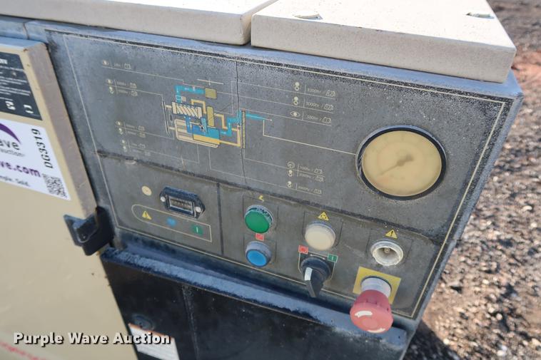 image for item DG3319 Ingersoll Rand SSR-UP6-30-125 rotary screw air compressor