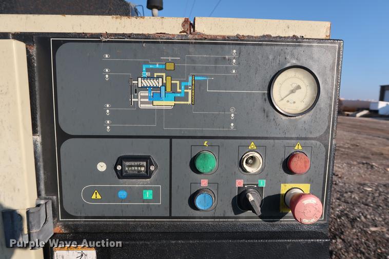 image for item DG3320 Ingersoll Rand SSR-UP6-30-125 rotary screw air compressor