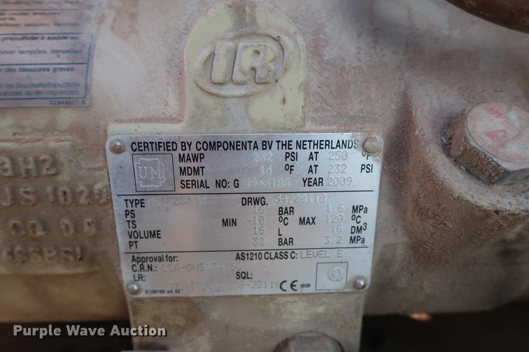 image for item DG3320 Ingersoll Rand SSR-UP6-30-125 rotary screw air compressor