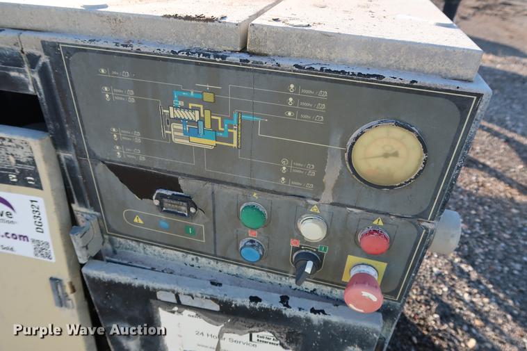 image for item DG3321 Ingersoll Rand SSR-UP6-30-125 rotary screw air compressor