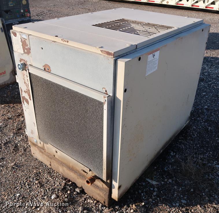 image for item DG3322 Ingersoll Rand SSR-UP6-30-125 rotary screw air compressor