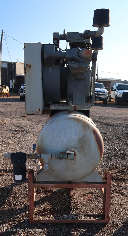 image for item DG3323 Ingersoll Rand 3000 air compressor