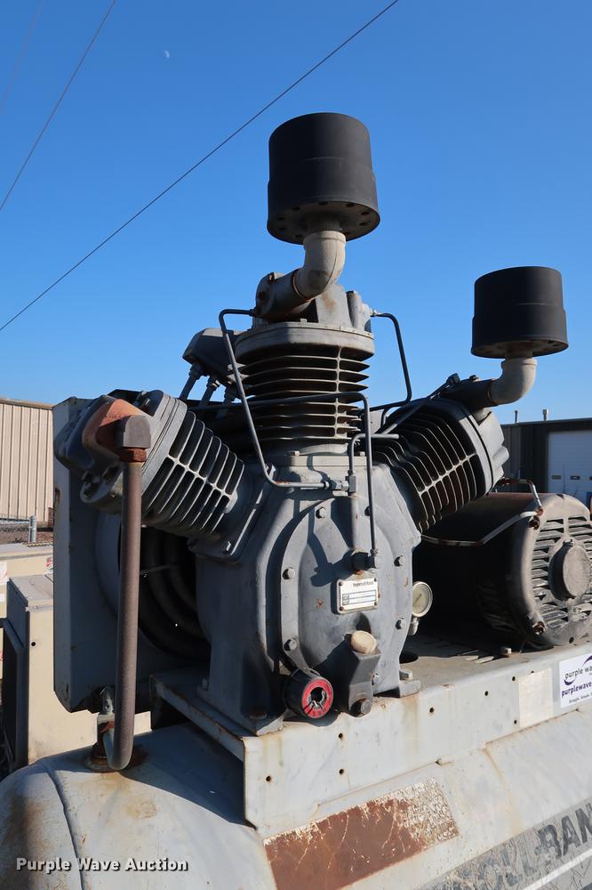 image for item DG3323 Ingersoll Rand 3000 air compressor