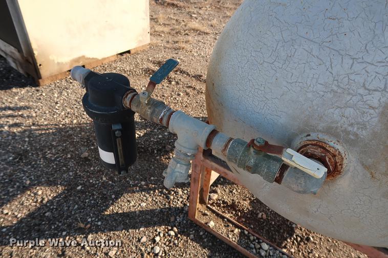 image for item DG3323 Ingersoll Rand 3000 air compressor