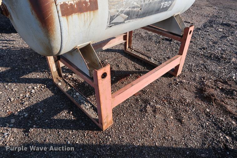 image for item DG3323 Ingersoll Rand 3000 air compressor