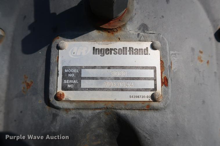 image for item DG3323 Ingersoll Rand 3000 air compressor