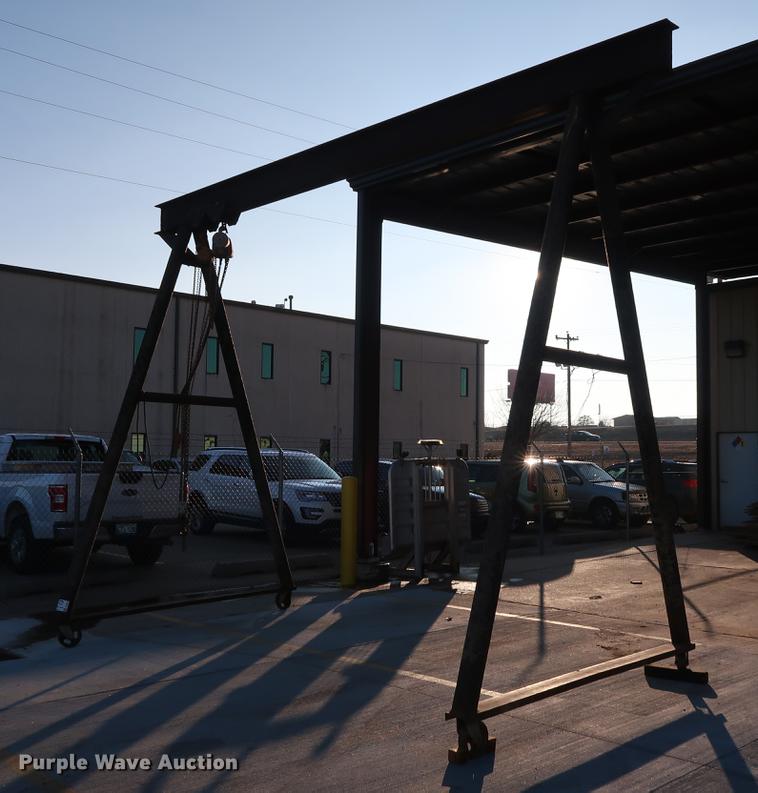 image for item DG3324 A-frame overhead crane hoist