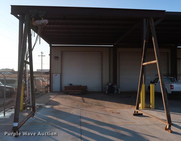 image for item DG3324 A-frame overhead crane hoist