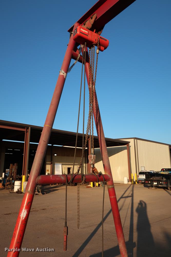 image for item DG3325 A-frame overhead crane hoist