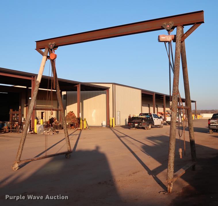 image for item DG3326 A-frame overhead crane hoist