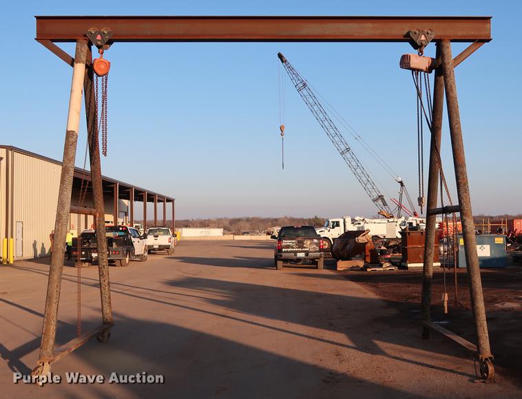 image for item DG3326 A-frame overhead crane hoist