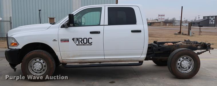 image for item DG3332 2012 Dodge Ram 2500 Crew Cab pickup truck cab and chassis