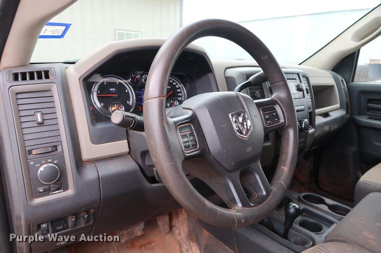 image for item DG3332 2012 Dodge Ram 2500 Crew Cab pickup truck cab and chassis