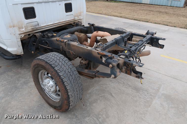 image for item DG3332 2012 Dodge Ram 2500 Crew Cab pickup truck cab and chassis