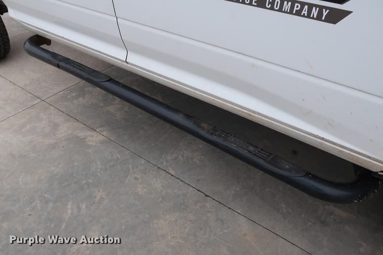 image for item DG3332 2012 Dodge Ram 2500 Crew Cab pickup truck cab and chassis