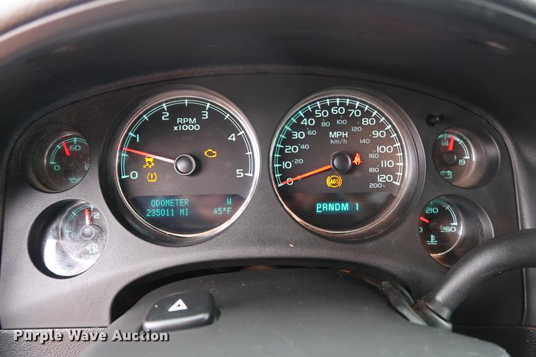 image for item DG3333 2012 GMC Sierra 2500HD SLT Z71 Crew Cab pickup truck