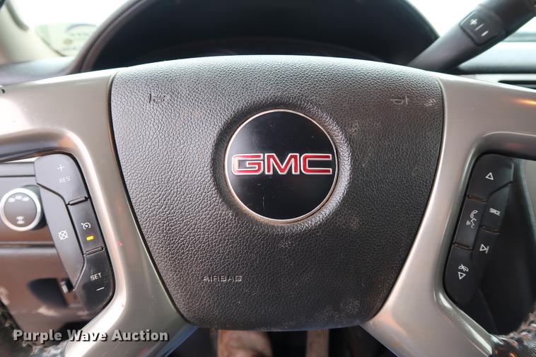 image for item DG3333 2012 GMC Sierra 2500HD SLT Z71 Crew Cab pickup truck