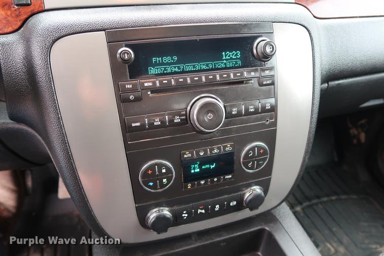 image for item DG3333 2012 GMC Sierra 2500HD SLT Z71 Crew Cab pickup truck