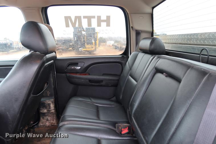 image for item DG3333 2012 GMC Sierra 2500HD SLT Z71 Crew Cab pickup truck