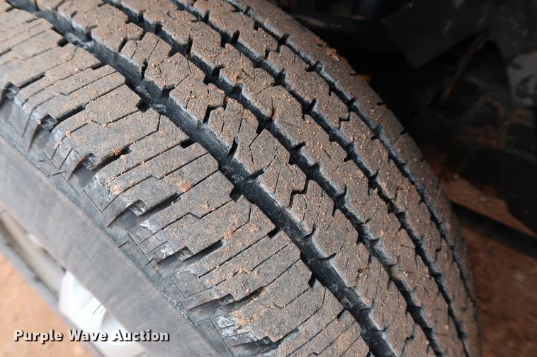 image for item DG3333 2012 GMC Sierra 2500HD SLT Z71 Crew Cab pickup truck